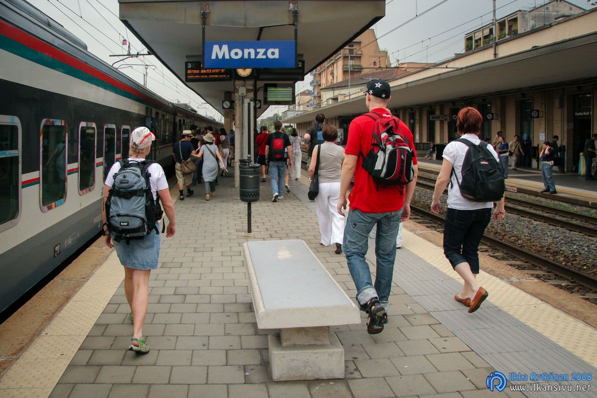 Monzan rautatieasemalla