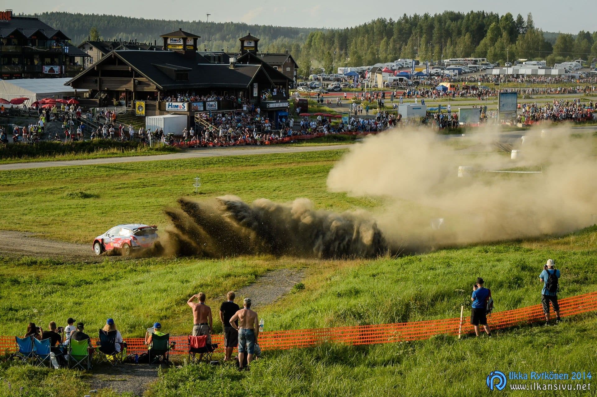 1/2500 s, f/10, ISO 2000, 80 mm ( AF-S Nikkor 80–400mm f/4.5-5.6G ED VR), Juho Hänninen, Neste Oil Rally Finland 2014