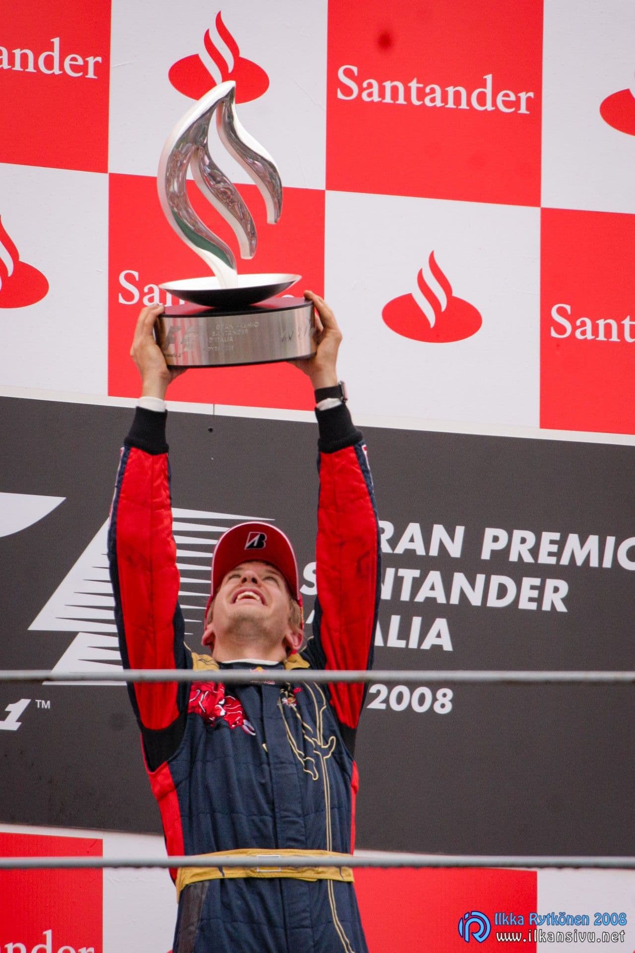 Sebastian Vettel saa palkinnon