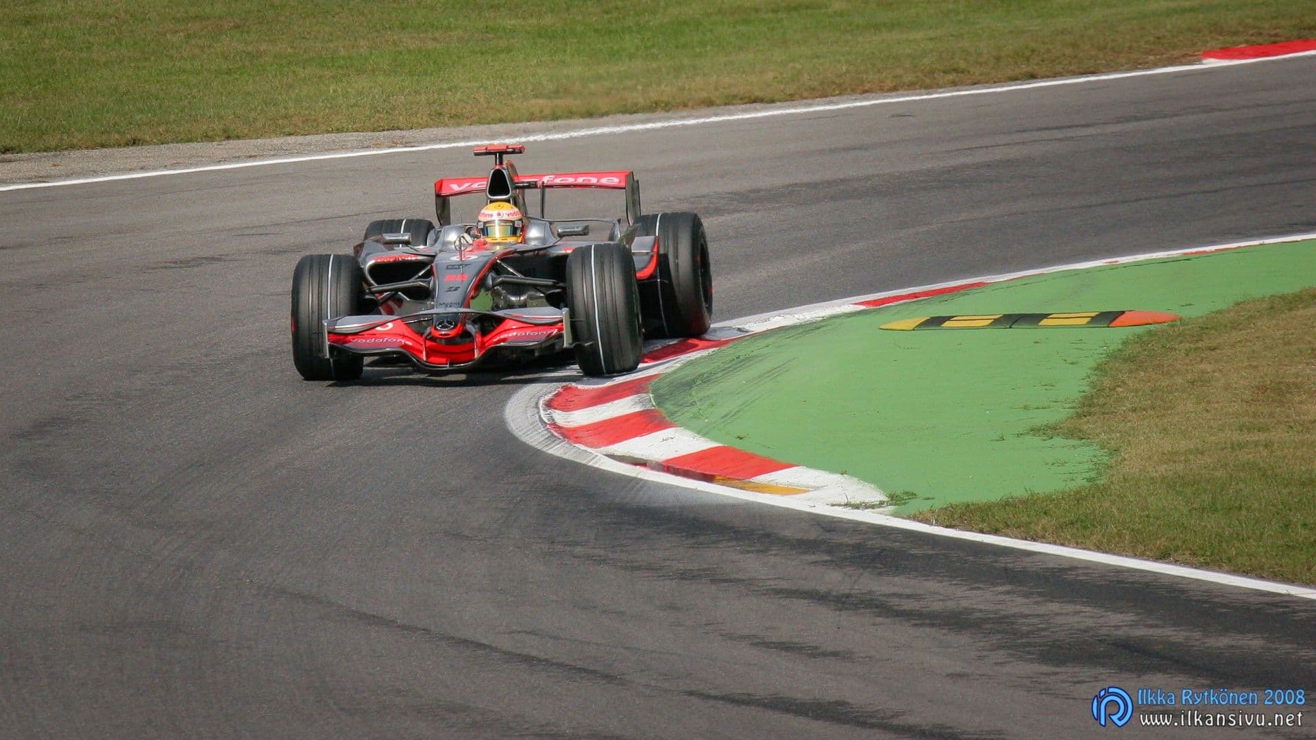 Lewis Hamilton, McLaren MP4-23