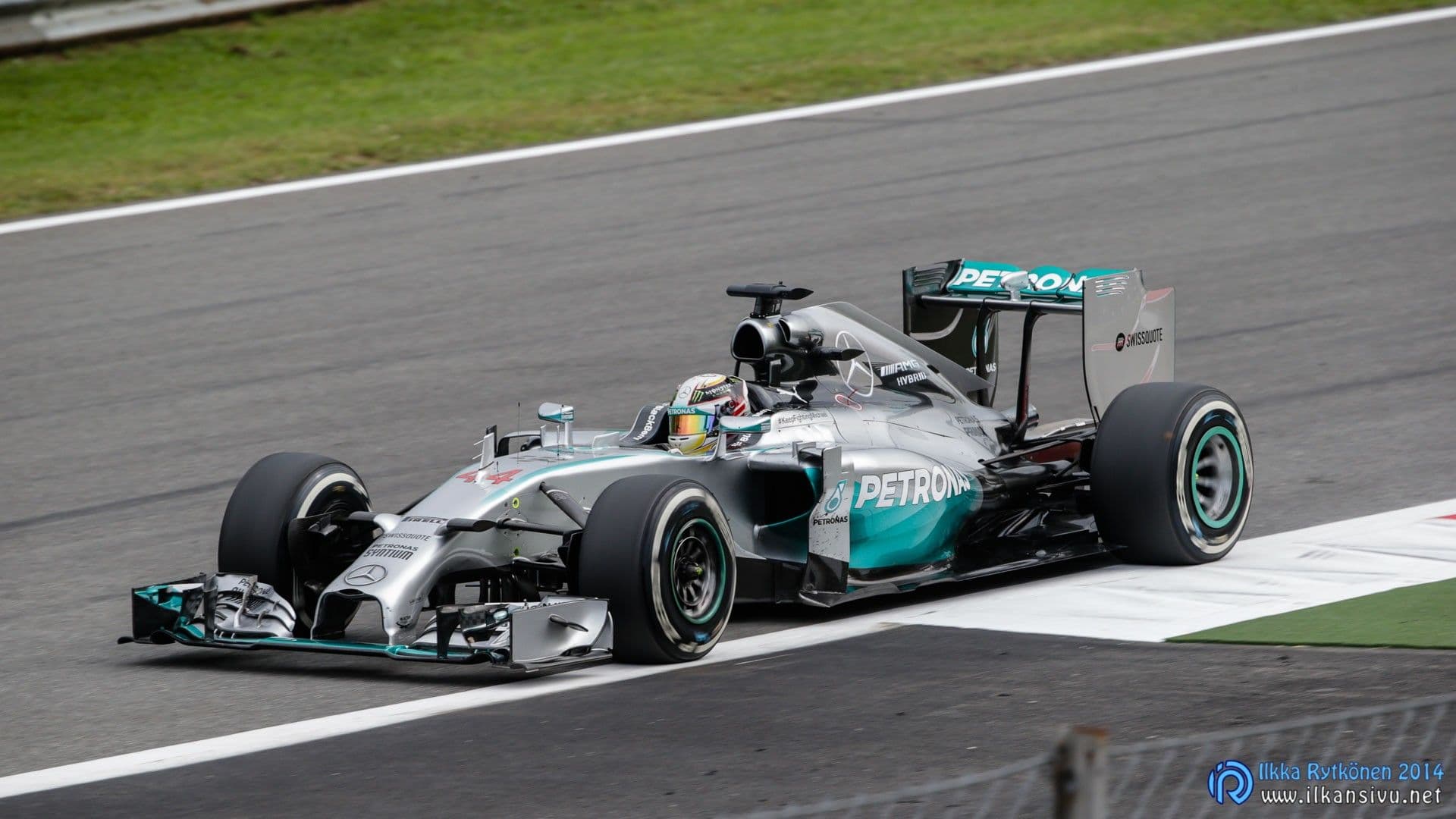 1/1250 s, f/7,1, ISO 640, 600 mm, EF300mm f/2.8L IS II USM +2x III, Formula 1 Gran Premio d'Italia 2014, Lewis Hamilton, Mercedes