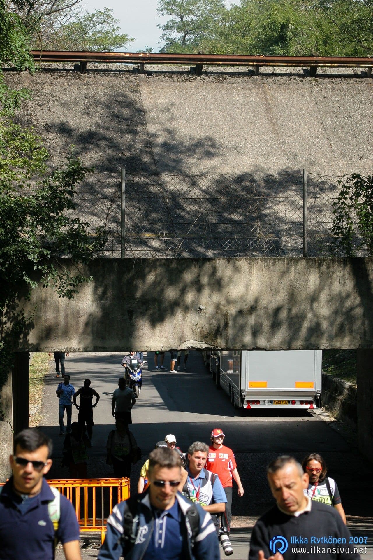 Monzan vanhaa ovaalia