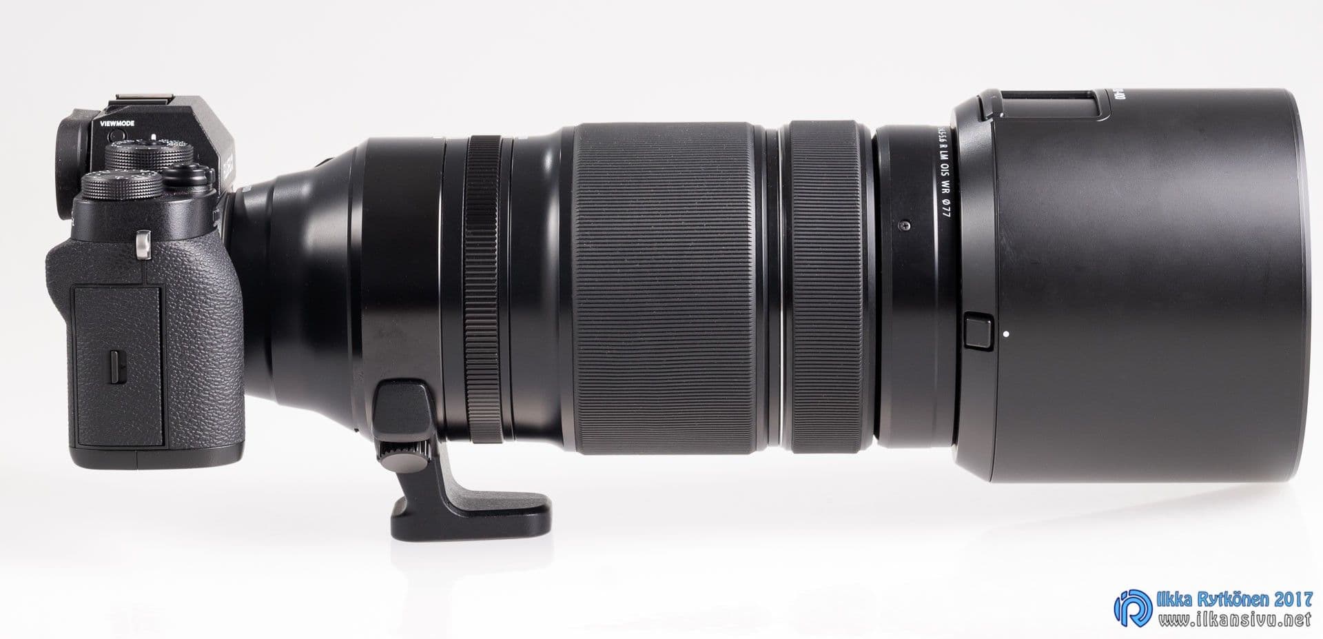 Fujifilm X-T2 ja XF100–400 mm -objektiivi sivulta ilman akkukahvaa